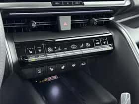 Toyota C-HR (2026) thumbnail 12