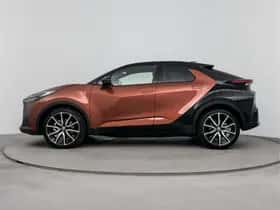 Toyota C-HR (2026) thumbnail 3