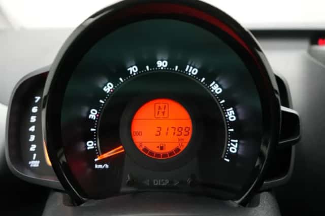 Toyota Aygo (2018) thumbnail 5