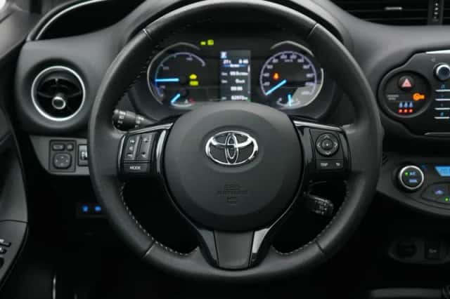 Toyota Yaris (2019) thumbnail 5