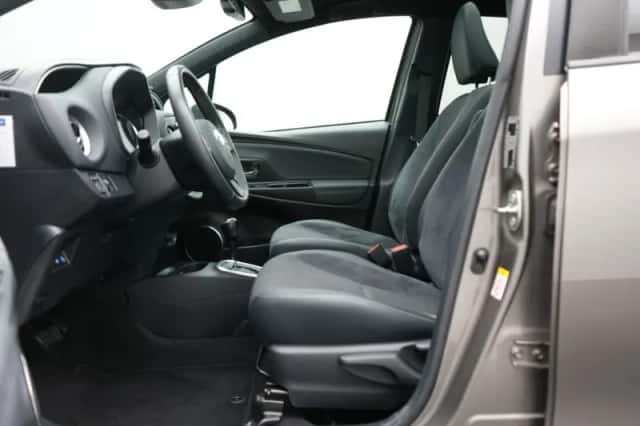 Toyota Yaris (2019) thumbnail 6
