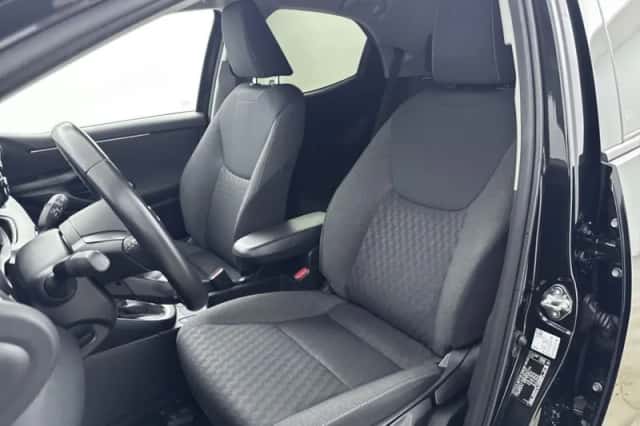 Toyota Yaris (2022) thumbnail 4