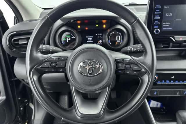 Toyota Yaris (2022) thumbnail 6
