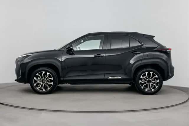 Toyota Yaris_Cross (2025) thumbnail 3