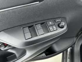 Toyota Yaris_Cross (2025) thumbnail 26