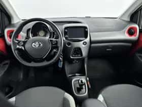 Toyota Aygo (2020) thumbnail 4