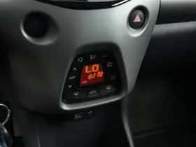 Toyota Aygo (2020) thumbnail 6