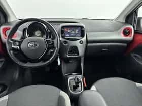 Toyota Aygo (2020) thumbnail 9