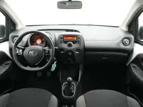 Toyota Aygo (2020) thumbnail 26