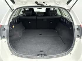 Toyota Auris (2016) thumbnail 21