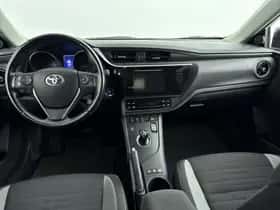 Toyota Auris (2016) thumbnail 4