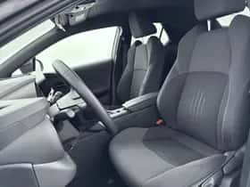 Toyota C-HR (2025) thumbnail 16
