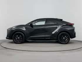 Toyota C-HR (2026) thumbnail 2
