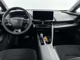 Toyota C-HR (2026) thumbnail 3