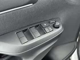 Toyota Yaris_Cross (2023) thumbnail 22