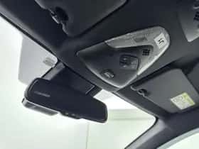 Toyota C-HR (2023) thumbnail 26