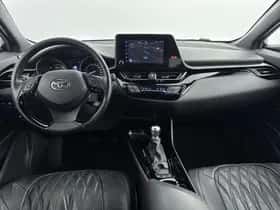 Toyota C-HR (2023) thumbnail 4