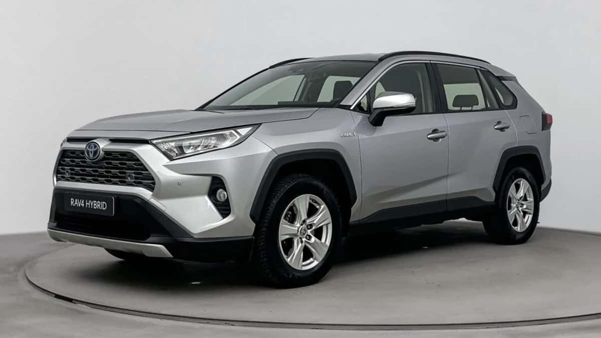 Toyota RAV4 (2021) — foto 1