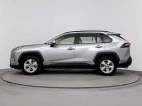 Toyota RAV4 (2021) thumbnail 3