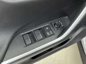 Toyota RAV4 (2021) thumbnail 22