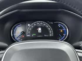 Toyota RAV4 (2021) thumbnail 5