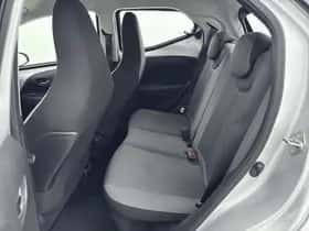 Toyota Aygo (2021) thumbnail 16