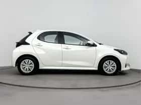 Toyota Yaris (2022) thumbnail 15
