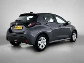 Toyota Yaris (2025) thumbnail 2