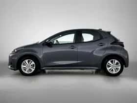 Toyota Yaris (2025) thumbnail 3