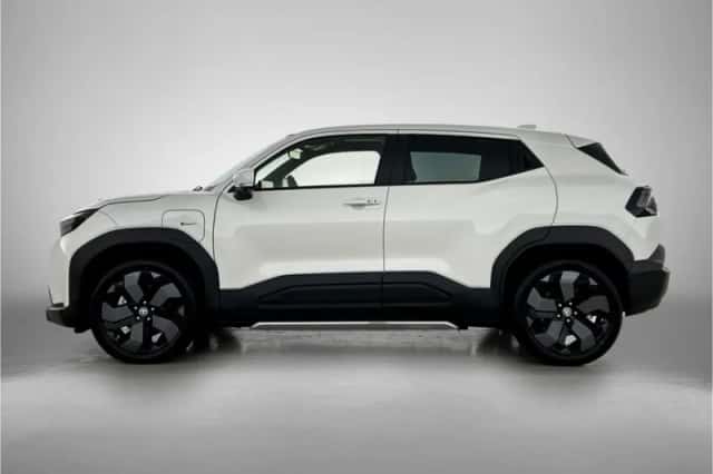 Toyota Urban_Cruiser (2026) thumbnail 2