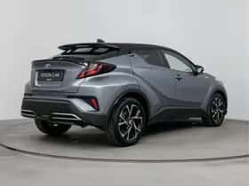 Toyota C-HR (2020) thumbnail 2
