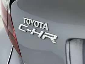 Toyota C-HR (2020) thumbnail 18