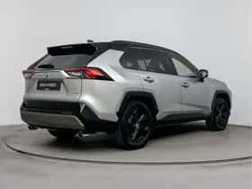 Toyota RAV4 (2019) thumbnail 2