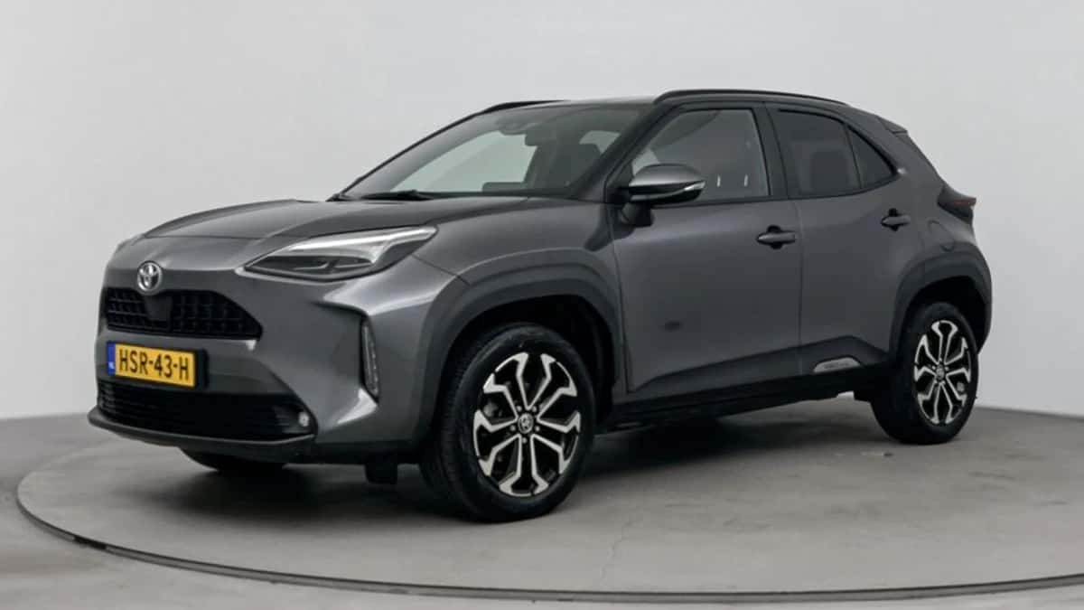 Toyota Yaris_Cross (2023) — foto 1
