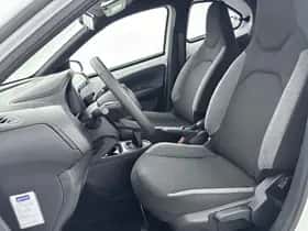 Toyota Aygo (2024) thumbnail 13