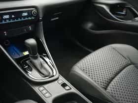 Toyota Yaris (2023) thumbnail 4