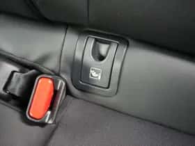 Toyota Yaris (2023) thumbnail 43