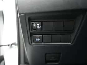 Toyota Yaris (2023) thumbnail 6