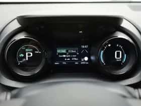 Toyota Yaris (2023) thumbnail 8