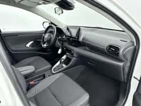 Toyota Yaris (2021) thumbnail 6