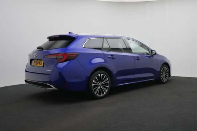 Toyota Corolla_Touring_Sports (2023) thumbnail 2