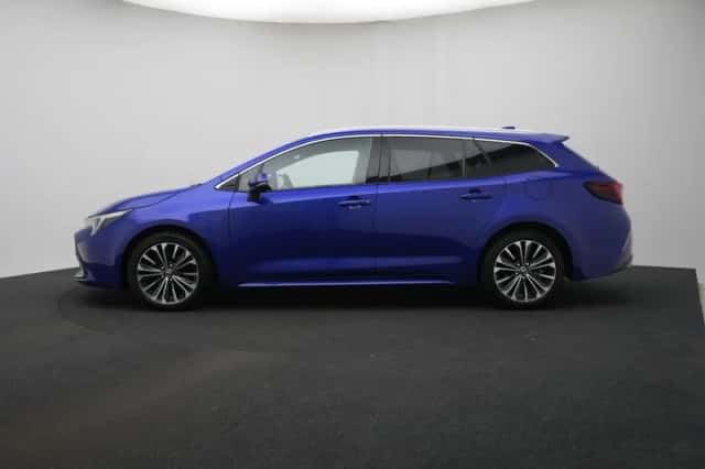 Toyota Corolla_Touring_Sports (2023) thumbnail 3