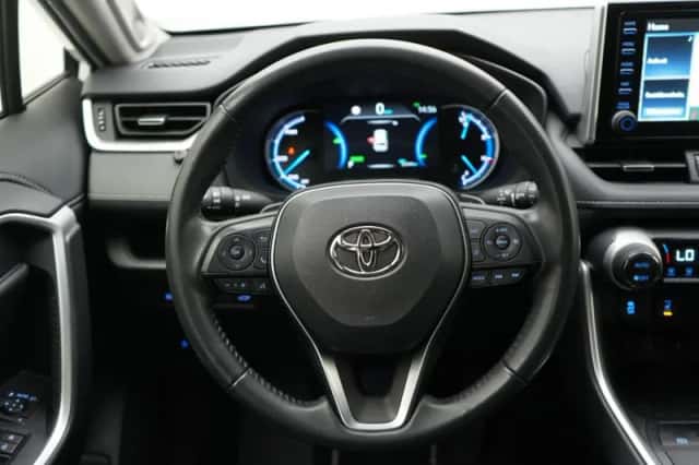 Toyota RAV4 (2022) thumbnail 5