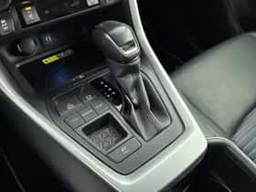Toyota RAV4 (2024) thumbnail 11
