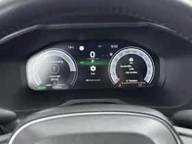 Toyota RAV4 (2024) thumbnail 5