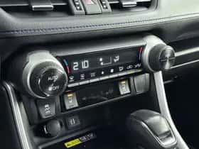 Toyota RAV4 (2024) thumbnail 10