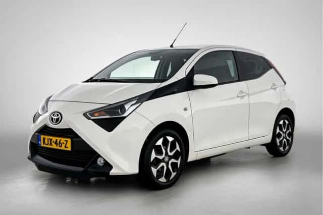 Toyota Aygo (2021) thumbnail 1
