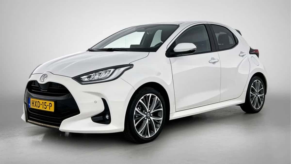 Toyota Yaris (2025) — foto 1