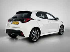 Toyota Yaris (2025) thumbnail 2