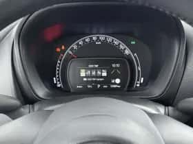 Toyota Aygo (2024) thumbnail 5